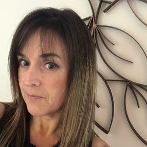 Meet your Posher, Suzanne